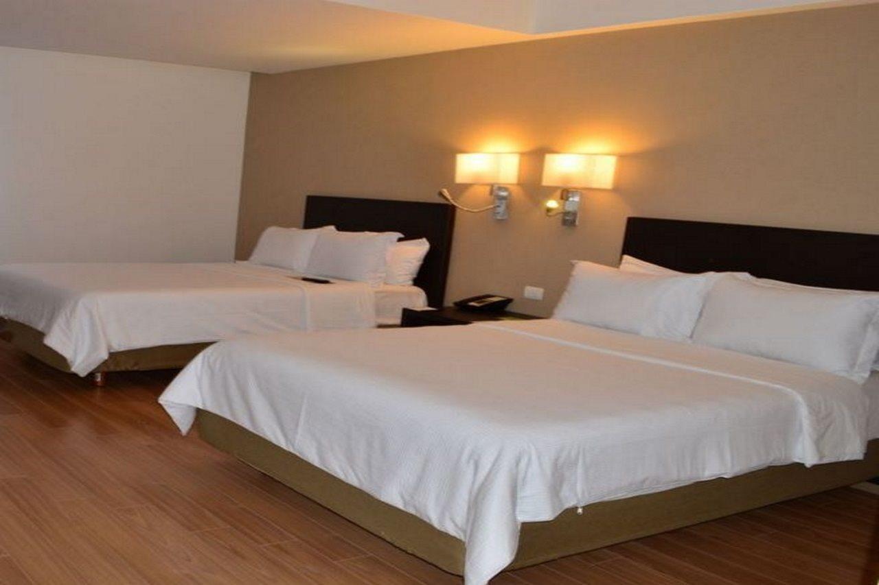 Fiesta Inn Tlalnepantla Tlalnepantla de Baz Esterno foto